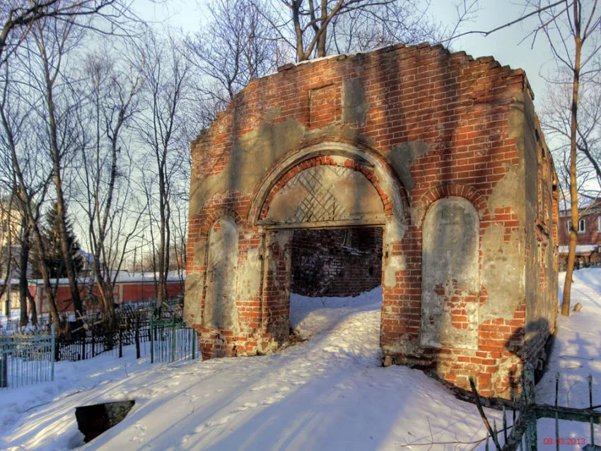 Старое кладбище ступино. Аладьинское кладбище Кашира. Старое кладбище Кашира. Кладбище Старая Кашира Ступино. Кладбище Петрово Дальнее.