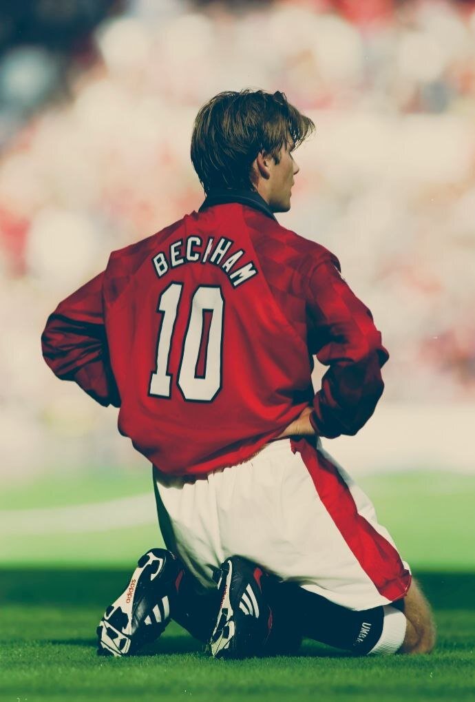 В начале карьеры Дэвид играл под 10-м номером