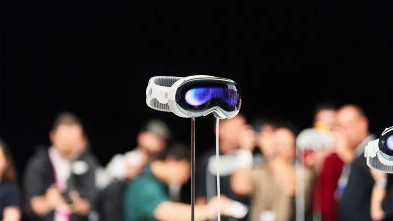 Аналитики прогнозируют, что Apple, возможно, еще даже не приступила к разработке нового поколения своей гарнитуры виртуальной реальности, известной как Vision Pro