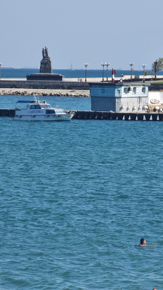 Айвазовский шторм. Жили старик со старухой у самого синего моря. Старик со старухой сказка о рыбаке и рыбке. Сказка о рыбаке и рыбке старик с неводом. Картина белеет парус одинокий айвазовский.