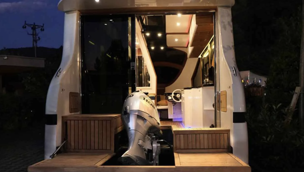    Прицеп-амфибия Sealvans создан для путешествий по воде и суше