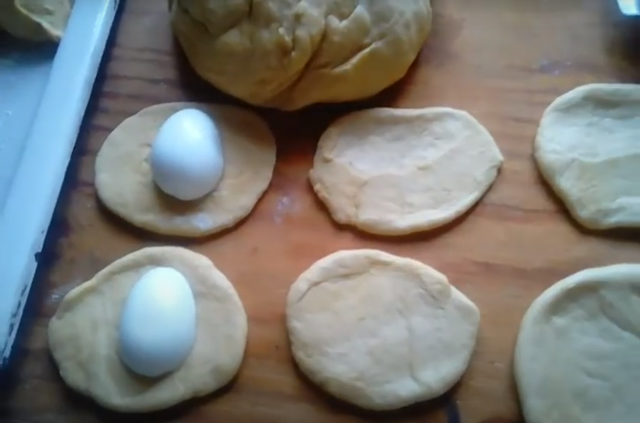    Чем отличаются волжские кокурки и почему их пекут на Катальшика, 4 марта?