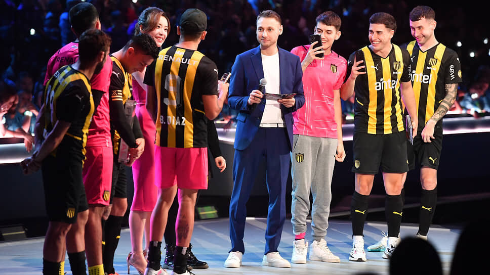 Награждение теннисных турниров. Несколько команд. Федерация настольного тенниса липецкой области. В турнире примут участие. Оказалось что.