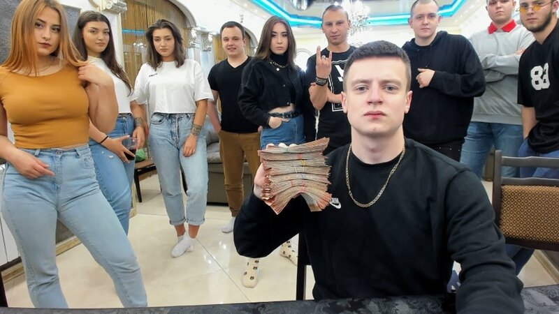 Казалось бы, уйти в чат-рулетку да ? В этот момент Андрей начал прославляться!