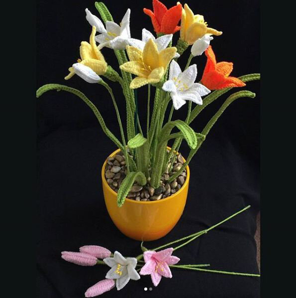    Лилии крючком   
Источник: Скриншот из видео