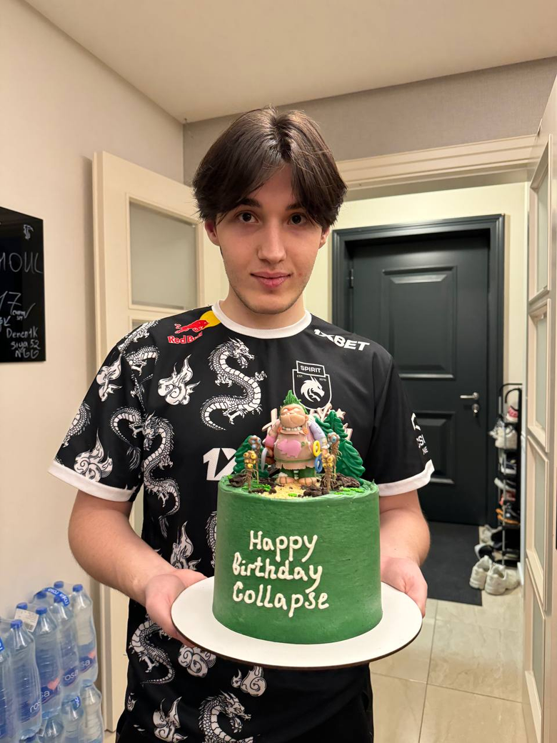     Магомед Collapse Халилов