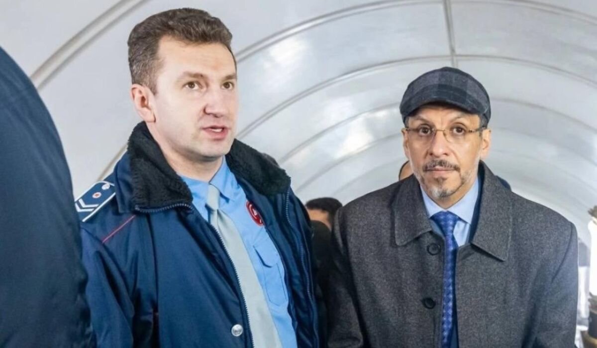     Премьер-министрe Йемена в метро. Источник: msk.kp.ru Автор фото: Пресс-служба Департамента транспорта Москвы