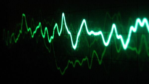    CC BY 2.0 / mikael altemark / oscilloscope 100mhz