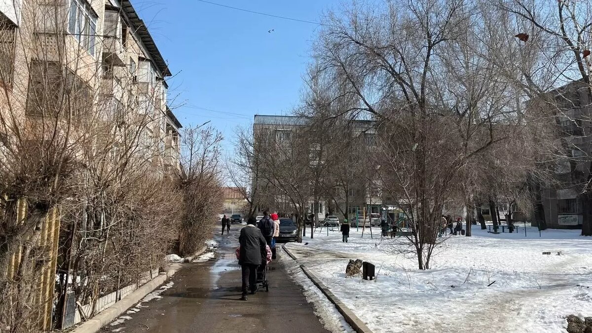     В Казахстане произошло землетрясение магнитудой 5,4 балла. Читательница Inkazan в разговоре с корреспондентом поделилась подробностями случившегося.
