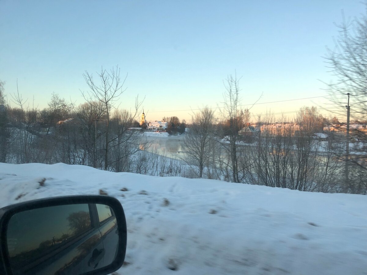 Все прекрасно знают или хотя бы слышали про знаменитое озеро Селигер. Но мало кто знает, что скрывается за маской известного туристического места.-3