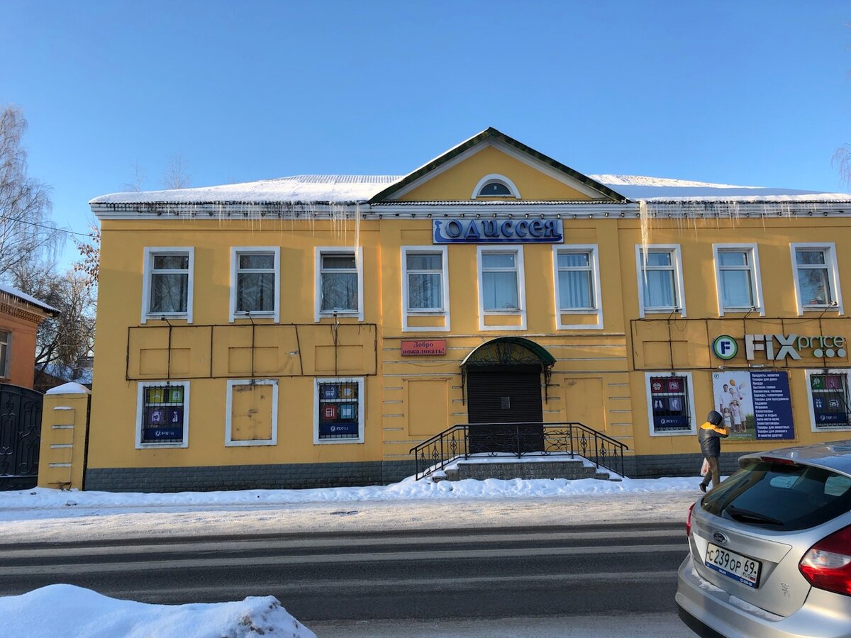 Все прекрасно знают или хотя бы слышали про знаменитое озеро Селигер. Но мало кто знает, что скрывается за маской известного туристического места.-10-2