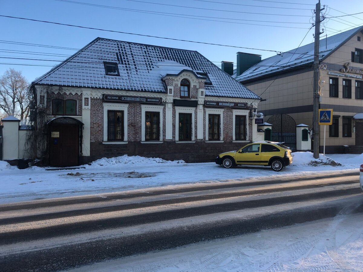 Все прекрасно знают или хотя бы слышали про знаменитое озеро Селигер. Но мало кто знает, что скрывается за маской известного туристического места.-11-2