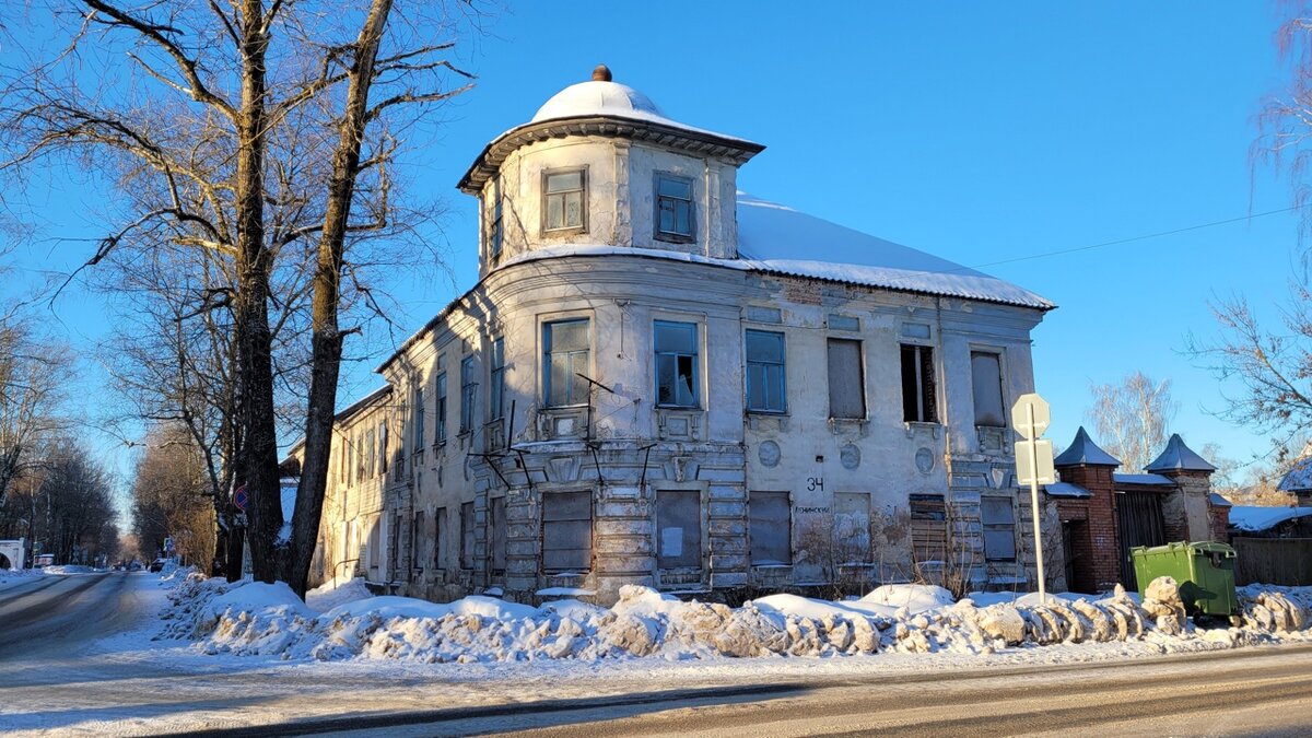 Все прекрасно знают или хотя бы слышали про знаменитое озеро Селигер. Но мало кто знает, что скрывается за маской известного туристического места.-14-2