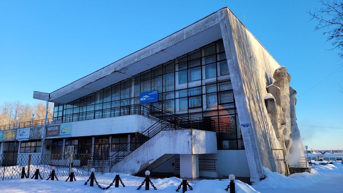 Все прекрасно знают или хотя бы слышали про знаменитое озеро Селигер. Но мало кто знает, что скрывается за маской известного туристического места.-15