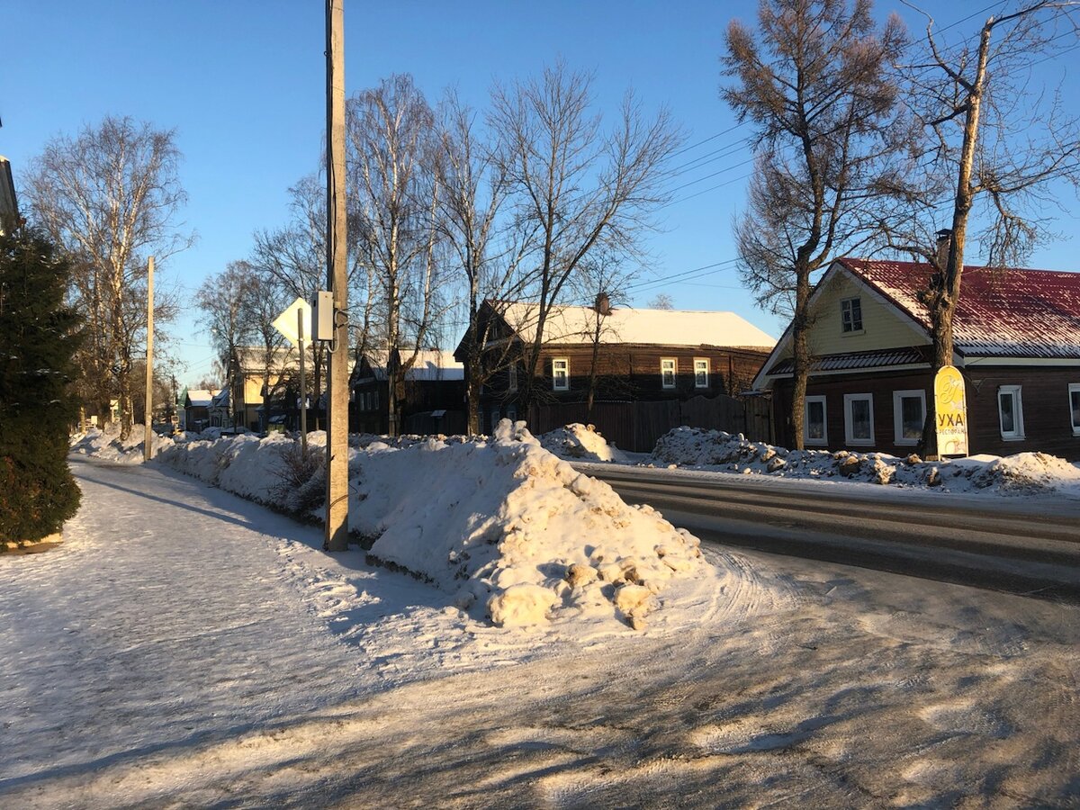 Все прекрасно знают или хотя бы слышали про знаменитое озеро Селигер. Но мало кто знает, что скрывается за маской известного туристического места.-19-2