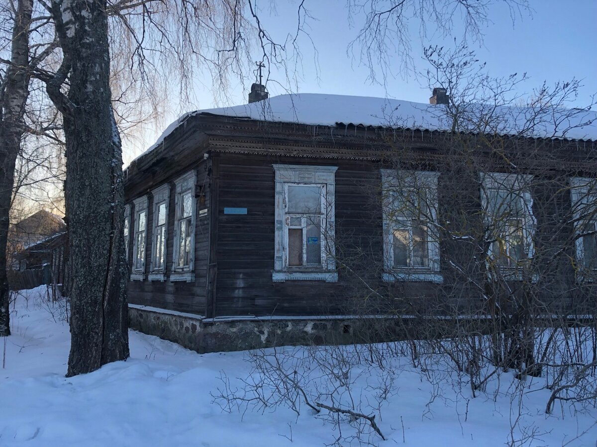 Все прекрасно знают или хотя бы слышали про знаменитое озеро Селигер. Но мало кто знает, что скрывается за маской известного туристического места.-20