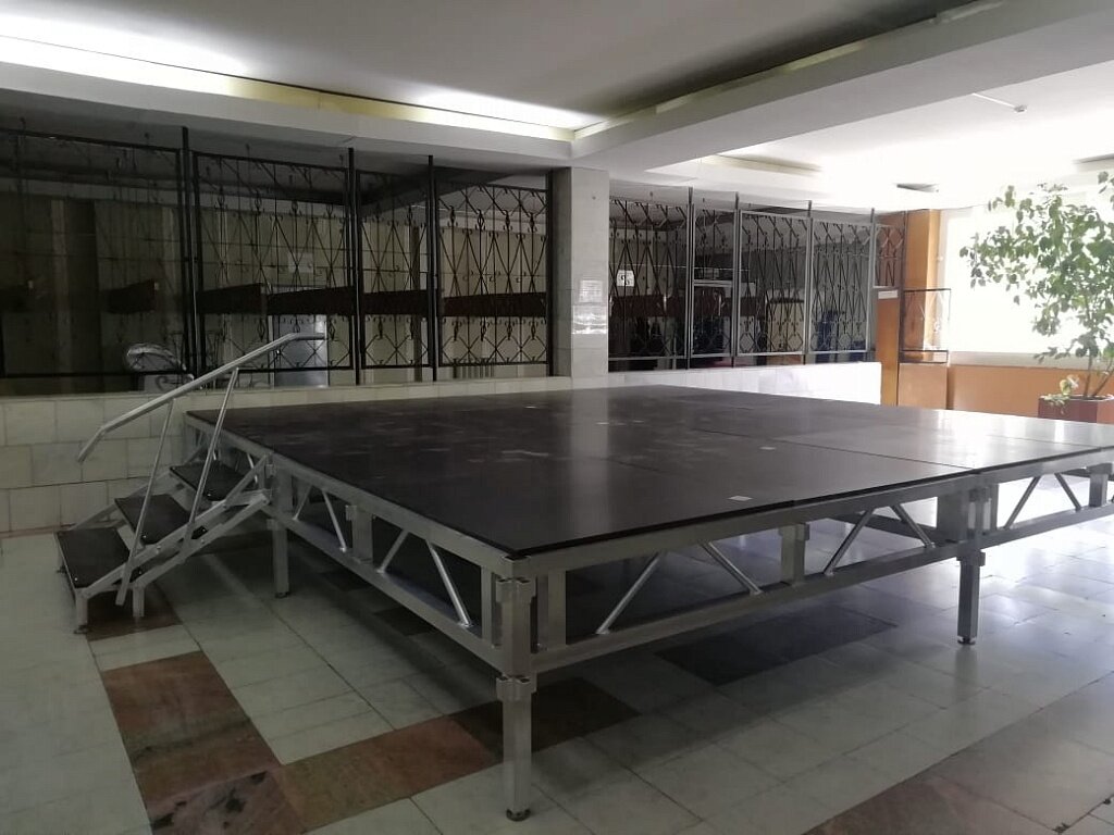 Квадратный алюминиевый подиум 6,0 х 6,0 м