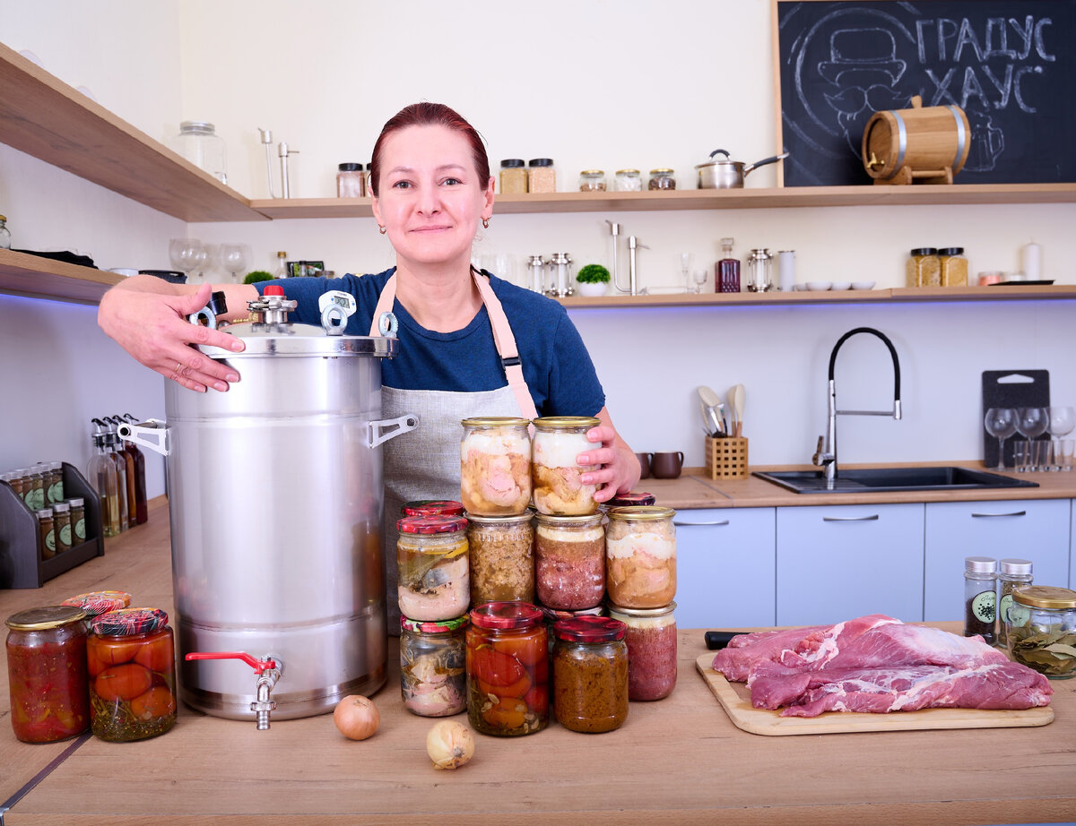 на фото автоклав "Крестьянка"