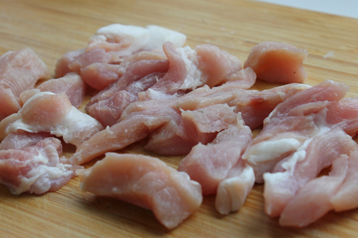 Сантиметра 4 в длину.