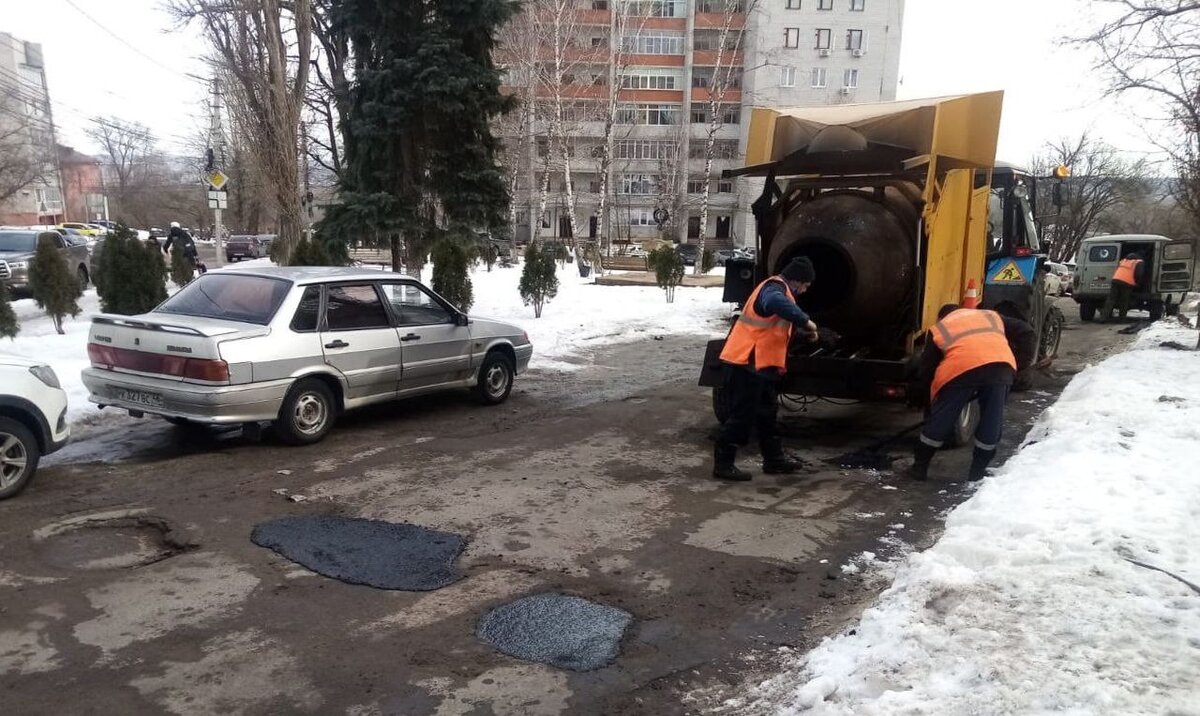 В Курске проводится ямочный ремонт | Вести-Курск | Дзен