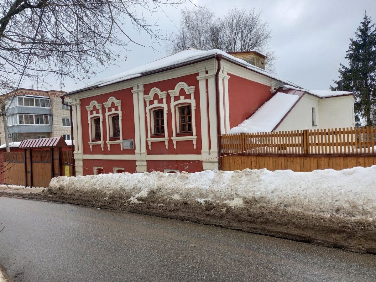 Общий вид дома Торубаевых с улицы