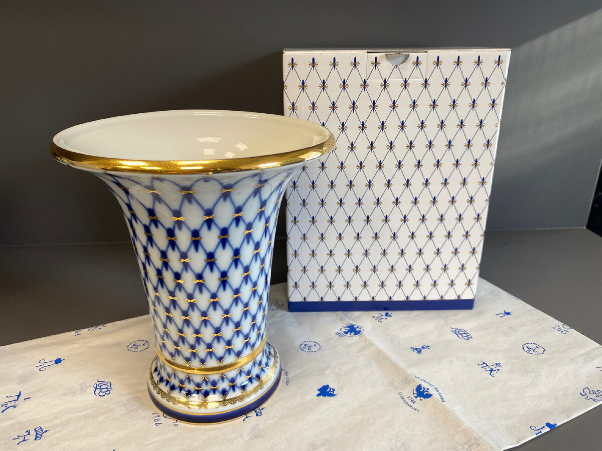 Ваза рис. «Кобальтовая сетка», ф. «Ампирная» ифз