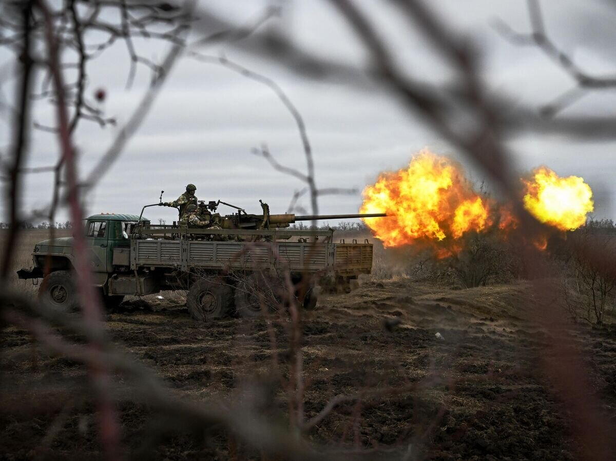    Боевая работа огневых расчетов зенитной установки С-60 ЦВО ВС РФ в зоне проведения специальной военной операции© РИА Новости / Станислав Красильников