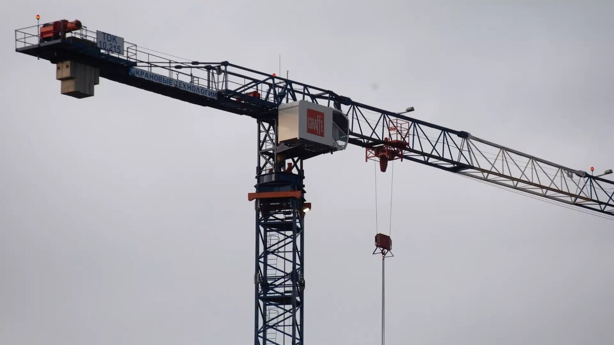     Участок площадью 1273 кв. м, где развернется стройка, находится в частной собственности.