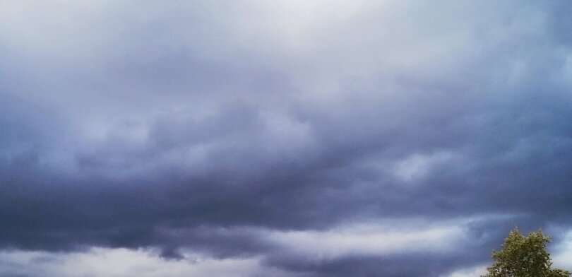 И он стал опять "плохим человеком", ведь от хороших мужей не уходят!!!