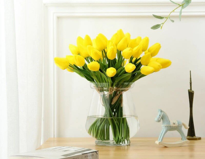 Искусственные тюльпаны