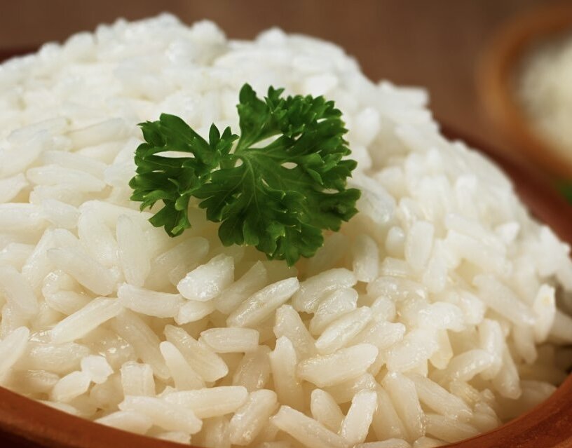 Как идеально сварить рис. Рис отварной рассыпчатый. Рассыпчатый рис басмати. Как сварить рис басмати рассыпчатым. Как сварить рис басмати рассыпчатым.