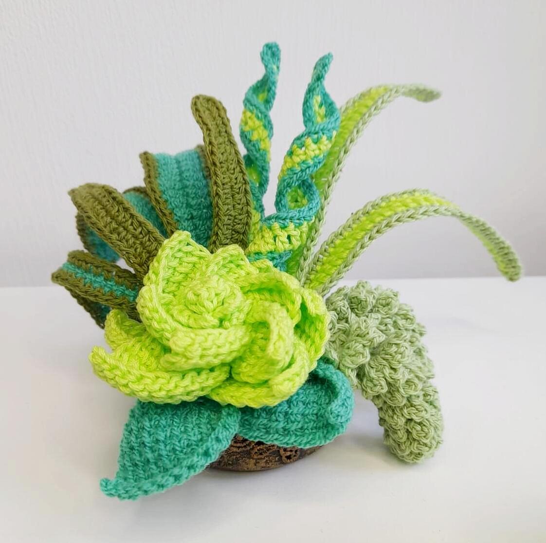 Несколько оттенков зелёного