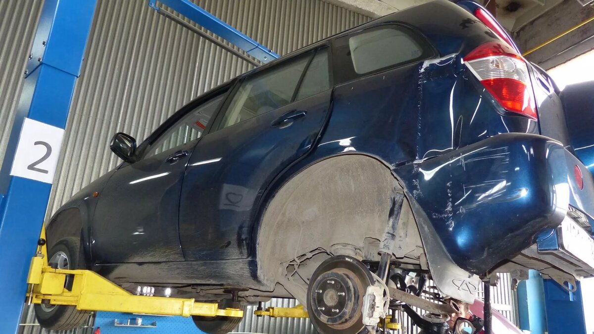     Пока импортеры изделий китайского автопрома на все лады расхваливают машины из Поднебесной, очередь на ремонт «китайцев» на российских автосервисах выросла за треть. Какие главные «болячки» у китайцев, и, главное, что с этим делать?