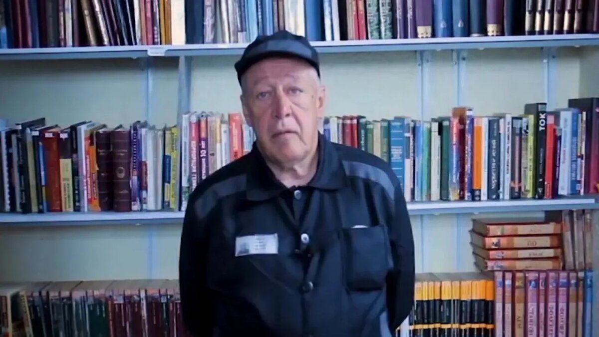    Михаил Ефремов.