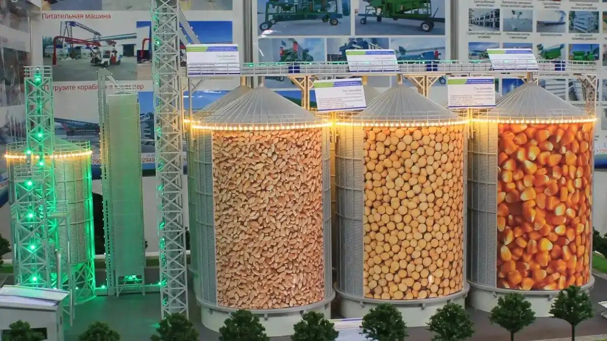 Фото:© Артем Борисов / Glavagronom.ru Аграрии регулярно поднимают вопрос нехватки емкостей для хранения зерна