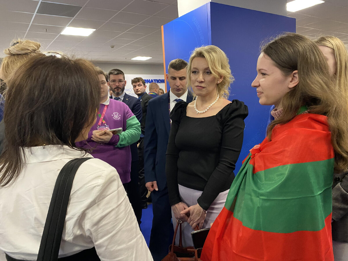 Фестиваль молодежи и студентов в сочи. Всемирный фестиваль молодёжи и студентов в сочи. Всемирный фестиваль молодёжи и студентов в хельсинки. Всемирный фестиваль молодежи 2024. Вфмс сочи.