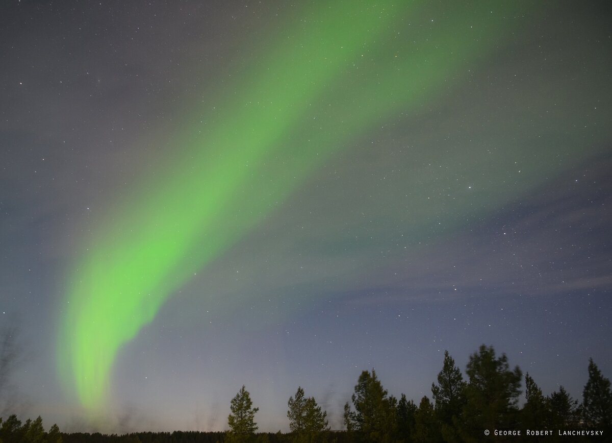 мурманск северное сияние 2024. мурманск зимой северное сияние. мурманск северное сияние экскурсия. когда северное сияние в мурманске можно увидеть. северное сияние летом в мурманске.
