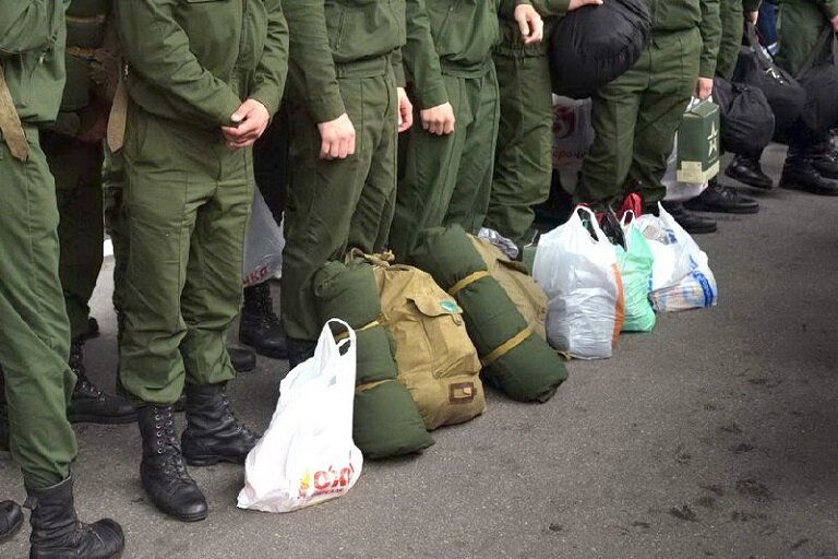 сборы запасников в 2022. военнослужащие запаса. форма на военные сборы. учебные военные сборы. сборы резервистов.