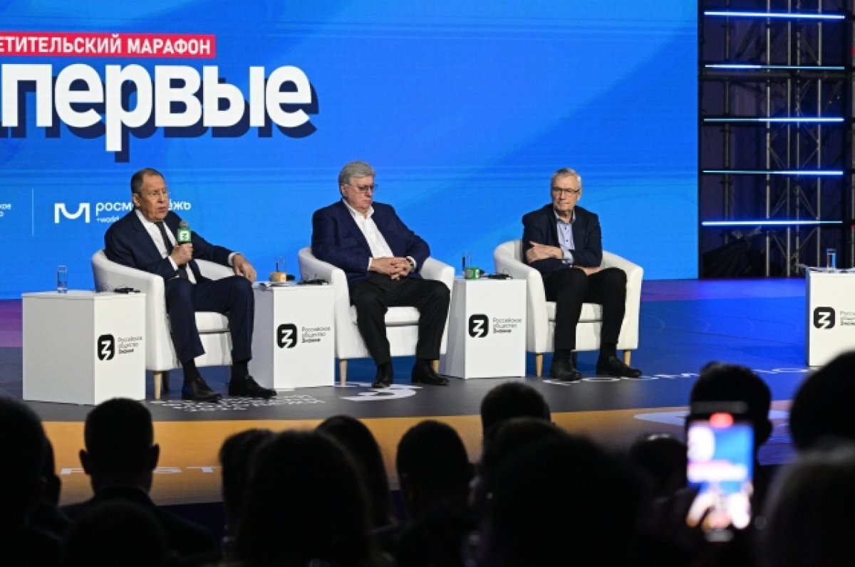    Студент из США заявил Лаврову, что рад прорвать блокаду Соединенных Штатов