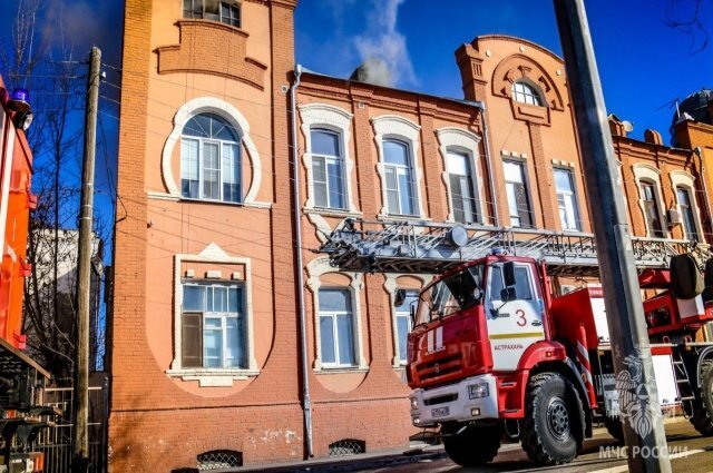    Что за богадельня располагалась в доме, в котором произошел пожар?