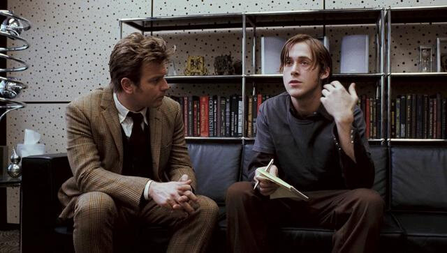 Компанию Райану Гослингу в триллере составили Юэн Макгрегор и Наоми Уоттс