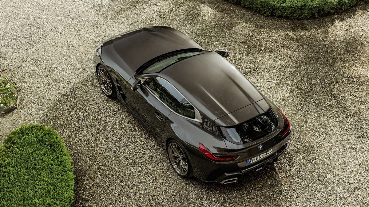 BMW отказалась от производства Touring Coupe на базе Z4

Зарубежные СМИ прозвали шоу-кар BMW Concept Touring Coupe «клоунским ботинком», он не пойдёт в мелкосерийную сборку.

У компании BMW нет необходимости тратиться на реализацию этого проекта.