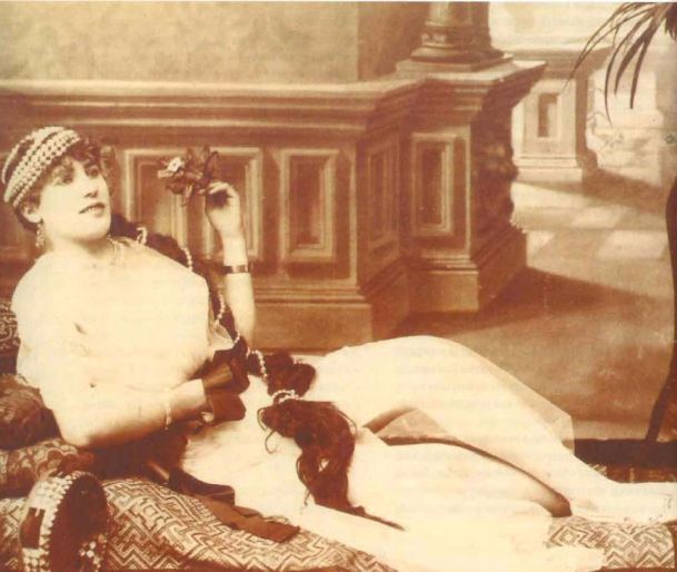 Себах. "Восточная чаровница" ок.1880 гг. Открытка. Частная коллекция