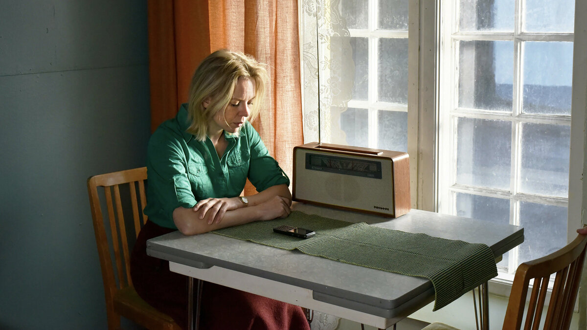 Кадр из фильма "Опавшие листья"