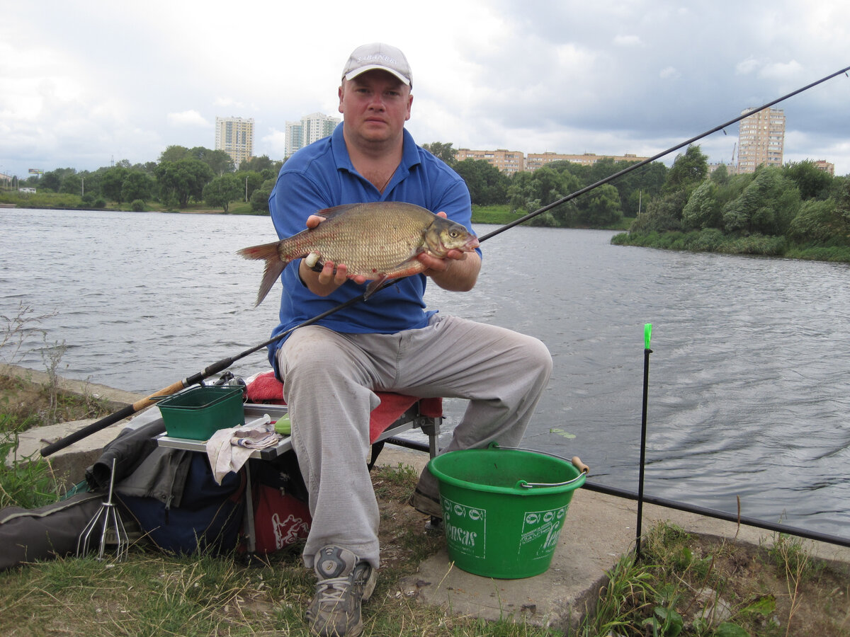 Мой магазин www.multi-fish.ru. Пожизненная гарантия на заводской брак на все удилища купленные у нас в магазине. А также бесплатная поддержка запасными частями (не оферта)