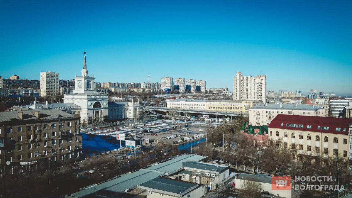     Неизвестные в Волжском угрожали объектам образования, на юге Волгограда заметили неизвестные беспилотники, а Дзержинский район погряз в мусоре.
