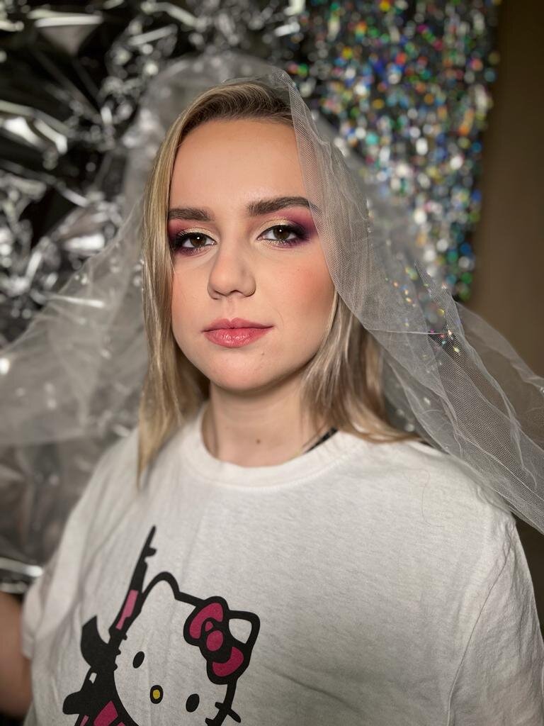 Необычный свадебный макияж,решились бы на такой? 