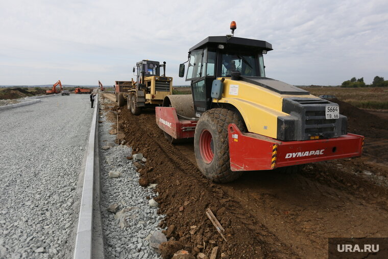 создание дорожной инфраструктуры при строительстве дорог. строительство дорог 2024. комбайны при строительстве дорог. мариинск объездная дорога. строительство дорог 2024.