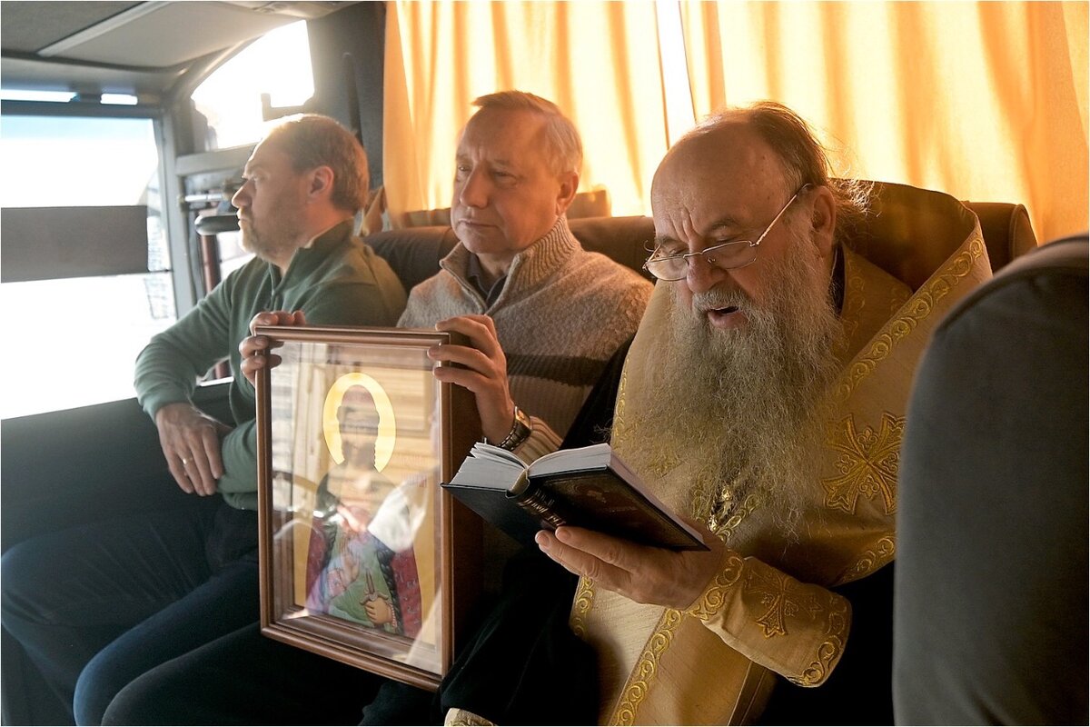 Объезжая Питер: дела богоугодные..