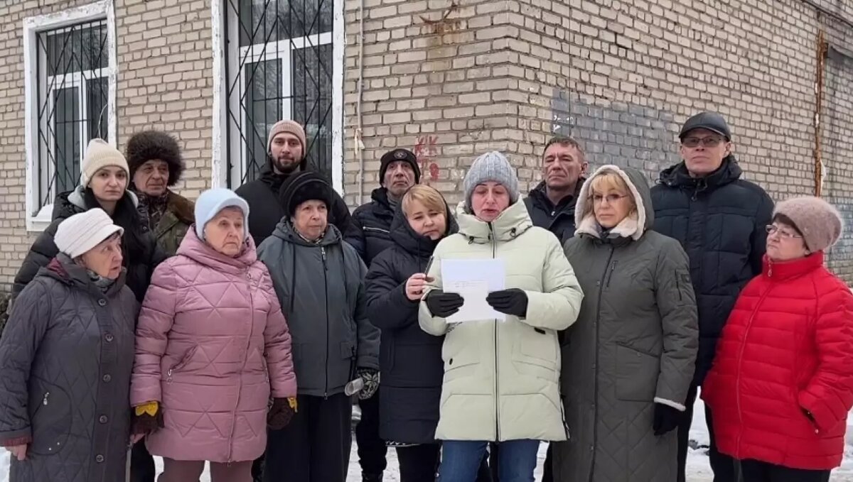     Эксперты со стороны жильцов и мэрии рекомендовали провести детальное обследование здания, но этого так и не было сделано.